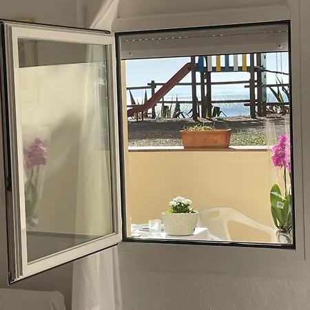 Apartment Veuras El Mar - Madrague Beach Studio 21 Roses